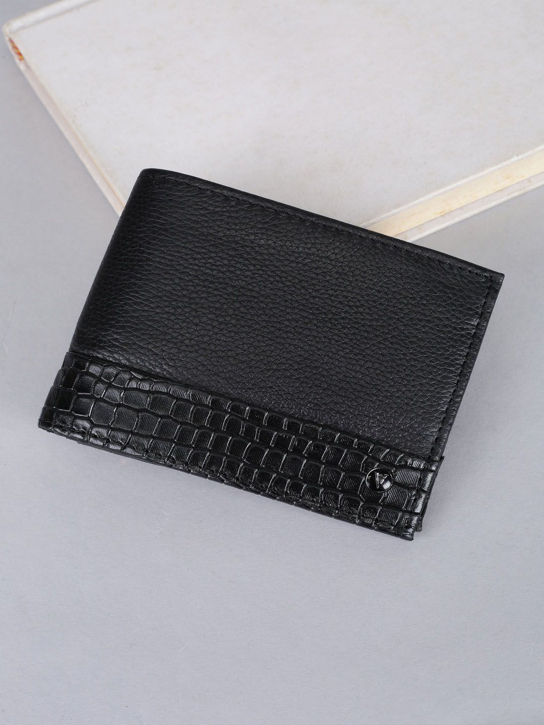 Van Heusen Men Abstract Textured Leather Two Fold Wallet