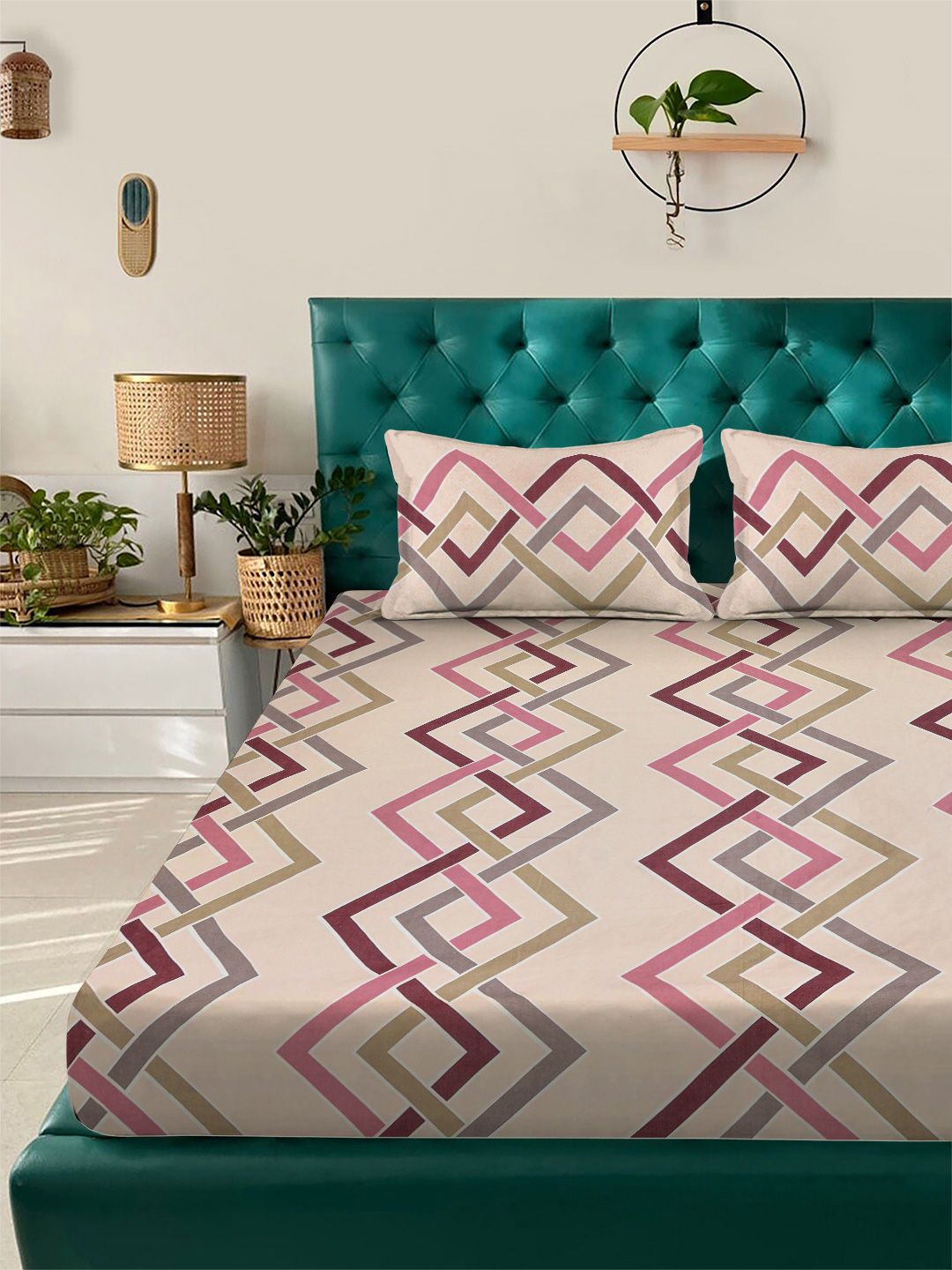 Aura Cream-Coloured & Pink Geometric 350 TC Bedsheet with 2 Pillow Covers