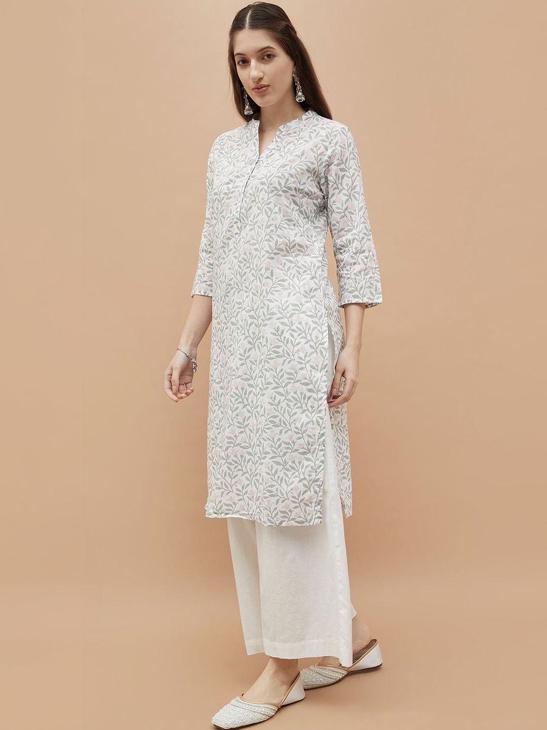 Melange by Lifestyle Women Geometric Printed Flared Sleeves Thread Work Anarkali Kurta