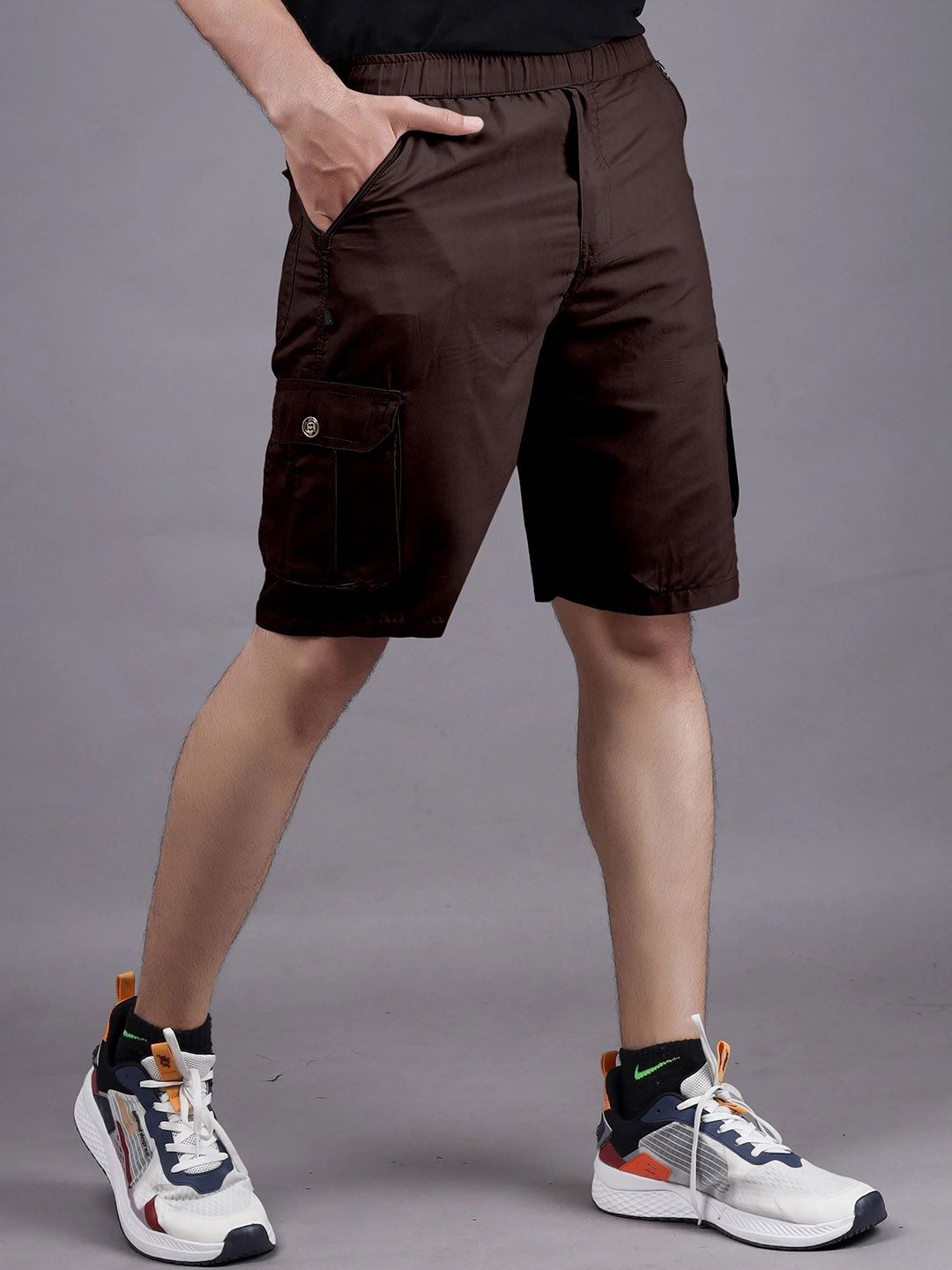 MARUTI ENTERPRISE Men Regular Fit Mid-Rise Cotton Cargo