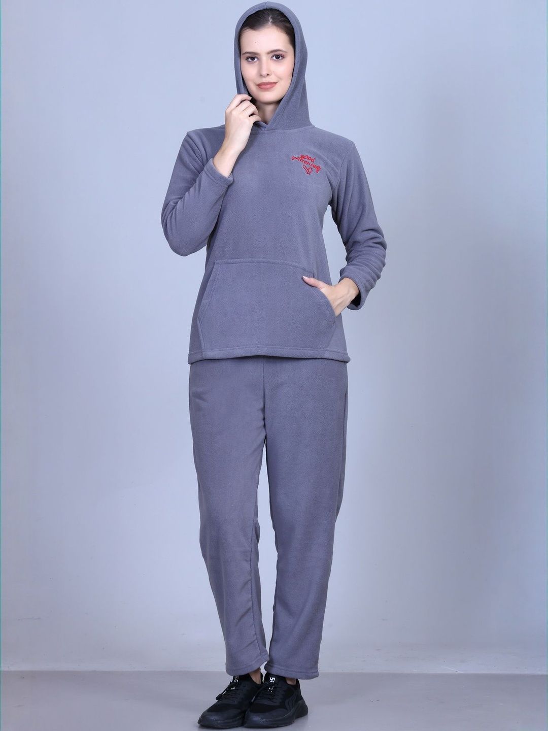 TRUDO Women Solid Heavy Winter Hooded Night suit
