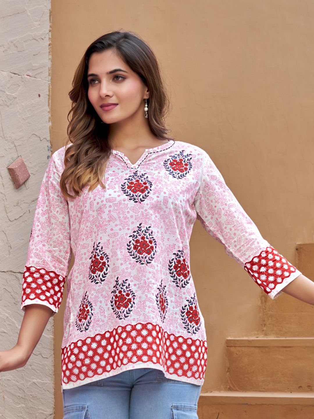 Kaftanize Floral Printed Kurti