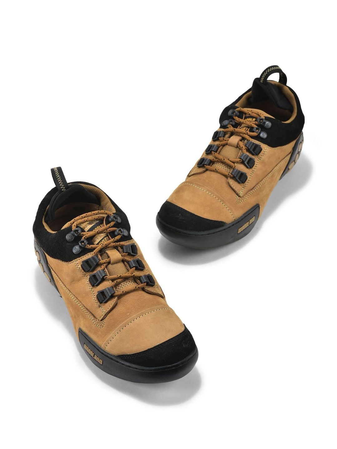 Woodland Men Nubuck Sneakers