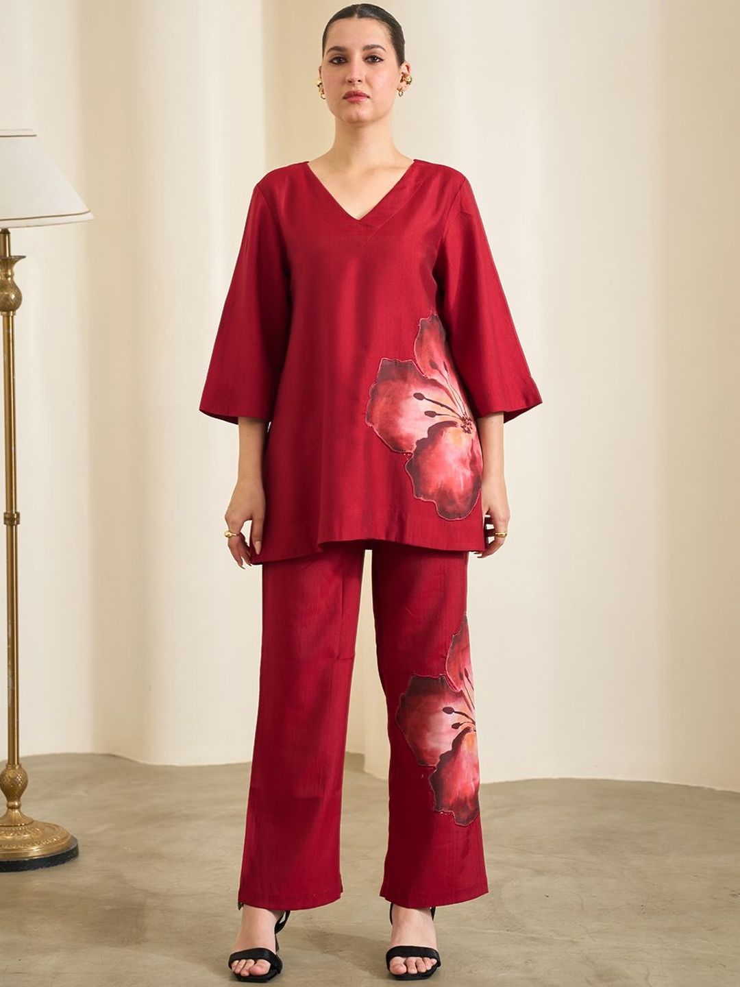 Floral Printed V-Neck Tunic & Trousers 4