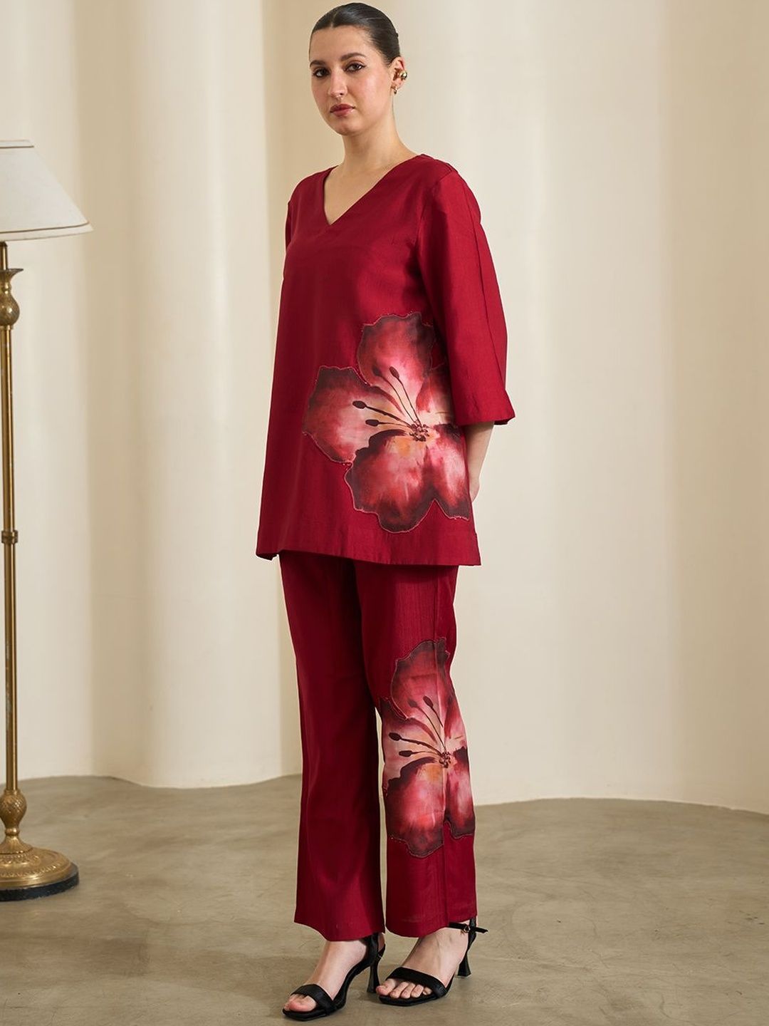 Floral Printed V-Neck Tunic & Trousers 3