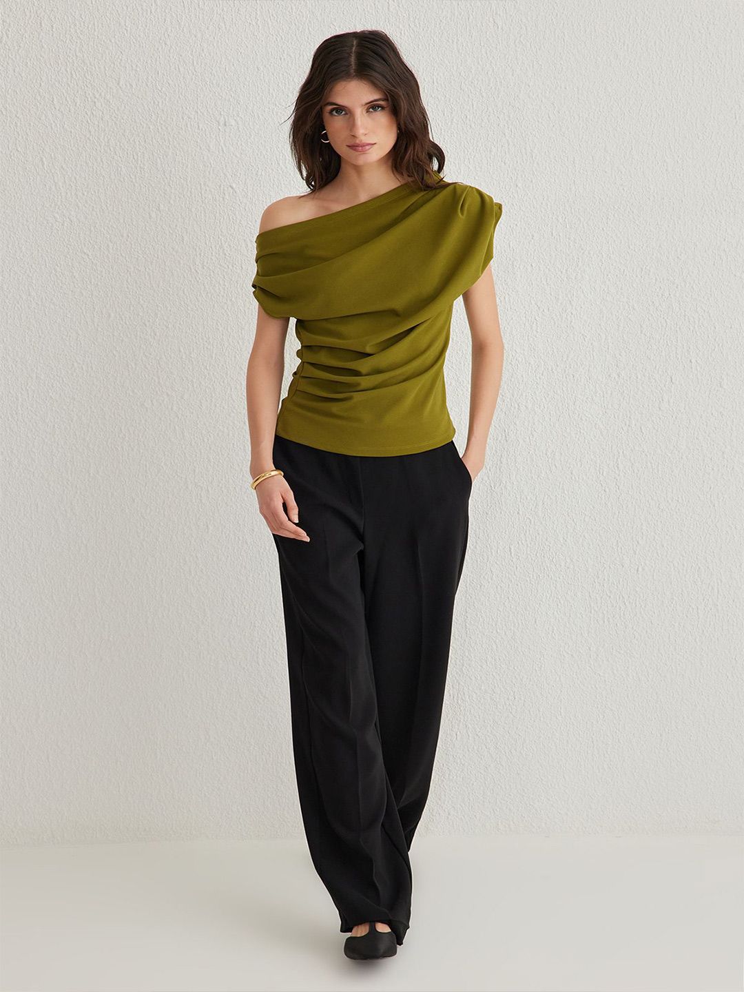 One Shoulder Extended Sleeves Top