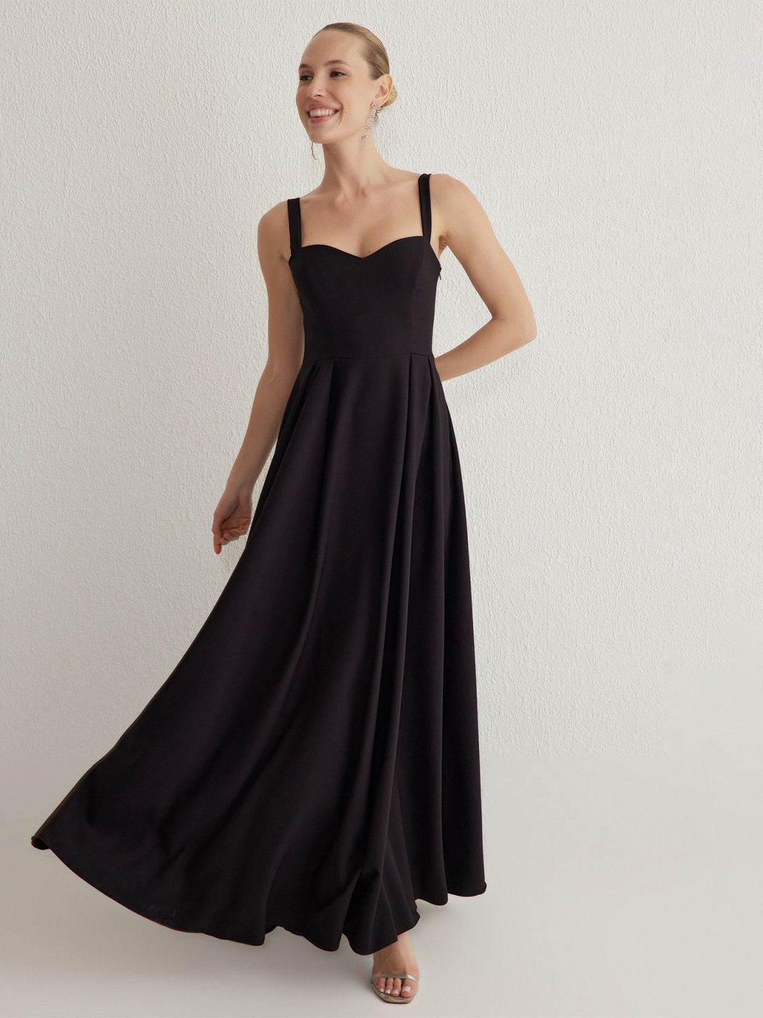 Trendyol Women Sleeveless Maxi Dress