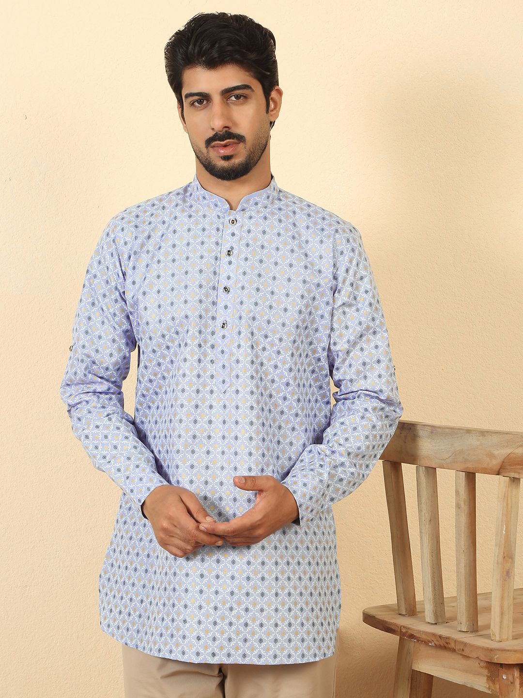 KRAFT INDIA Men Floral Printed Roll Up Sleeves Kurta