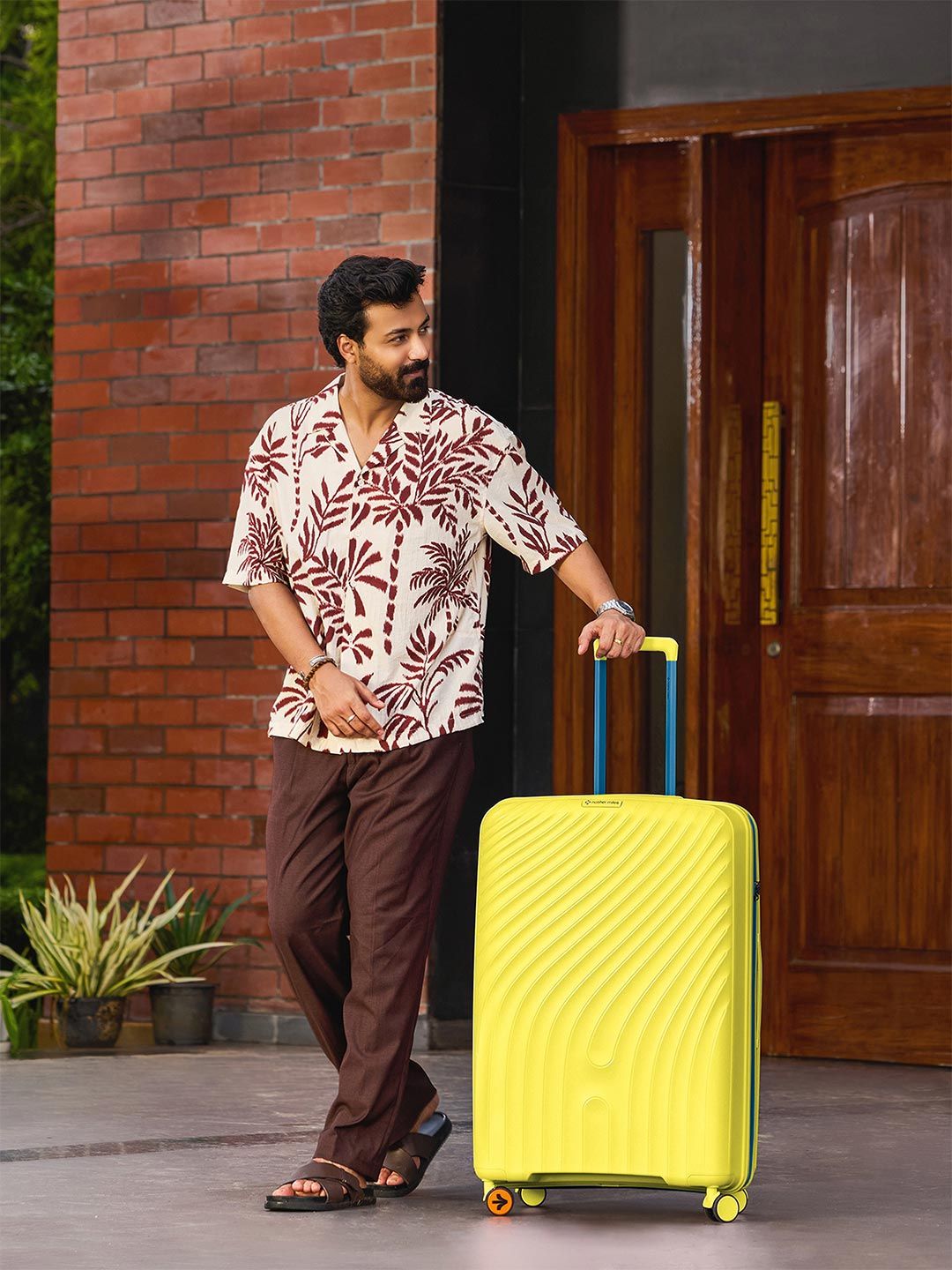 Nasher Miles Yellow Blue Capri Hardside Check-in Luggage Bag 28 Inch