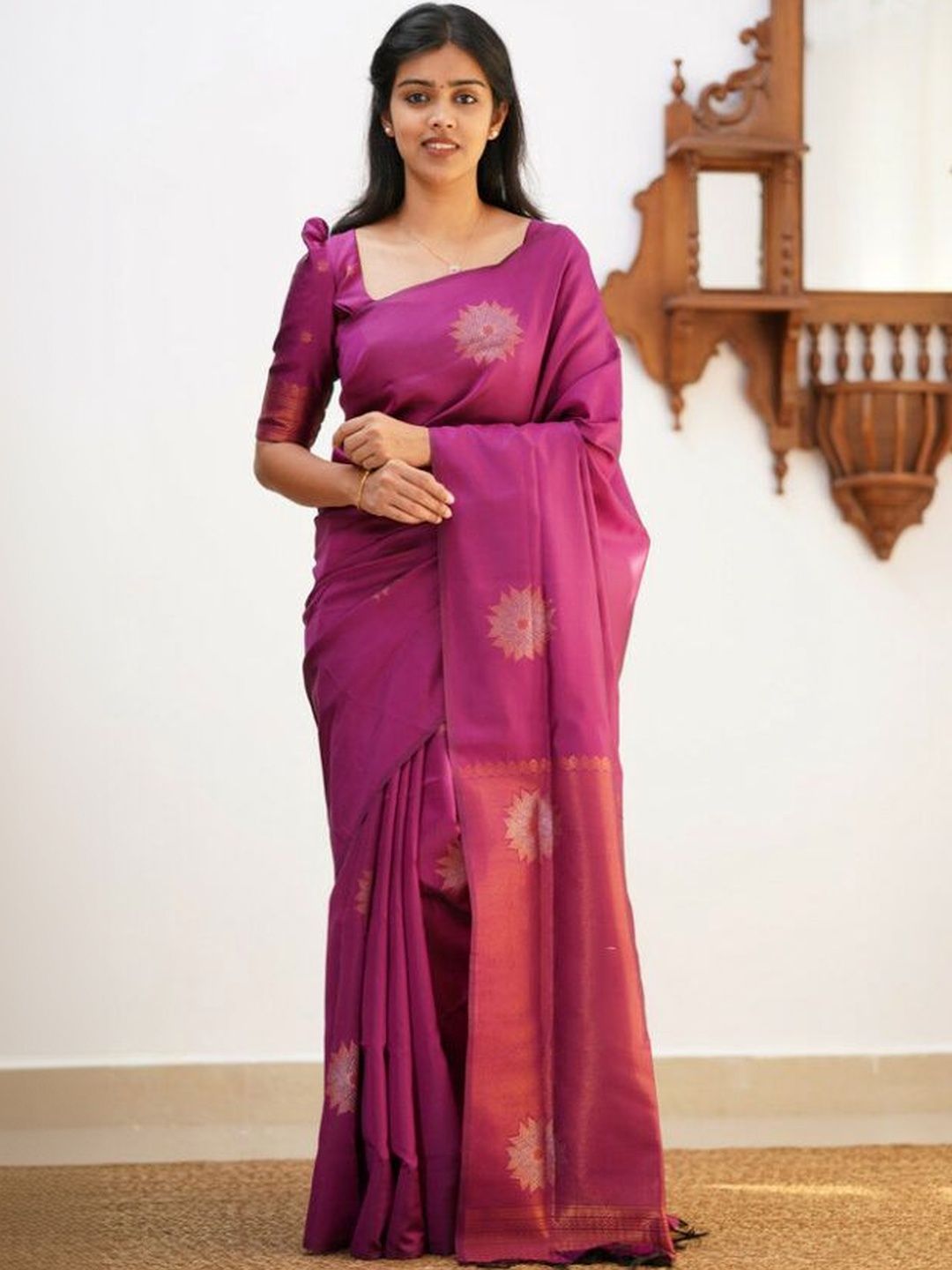 VASTRAAVEDAA Woven Design Art Silk Handloom Banarasi Saree