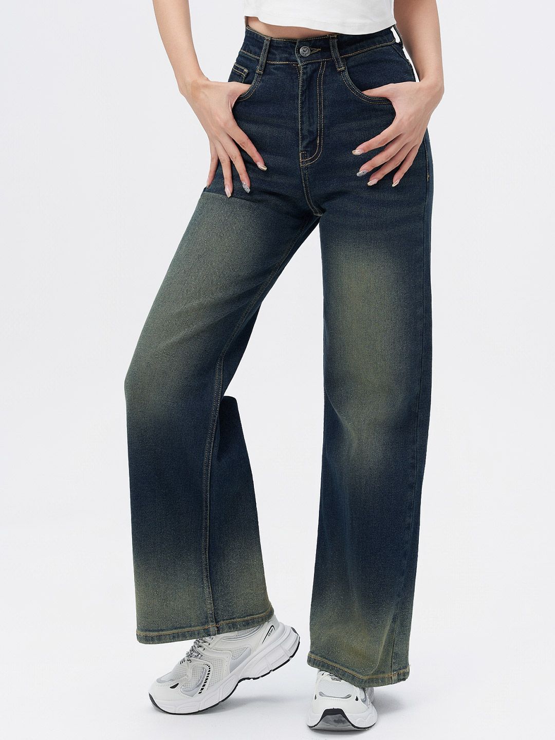 Sun Burst Blue Low Distress Light Fade High-Rise Wide Leg Jeans 4
