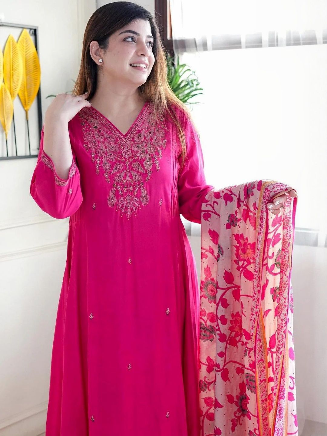 Ethnic Motifs Embroidered V-Neck Thread Work Kurta With Trousers & Dupatta 6
