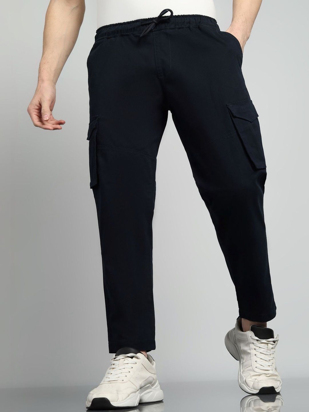 Gaucha Men Relaxed Fit Mid-Rise Elasticated Cargo