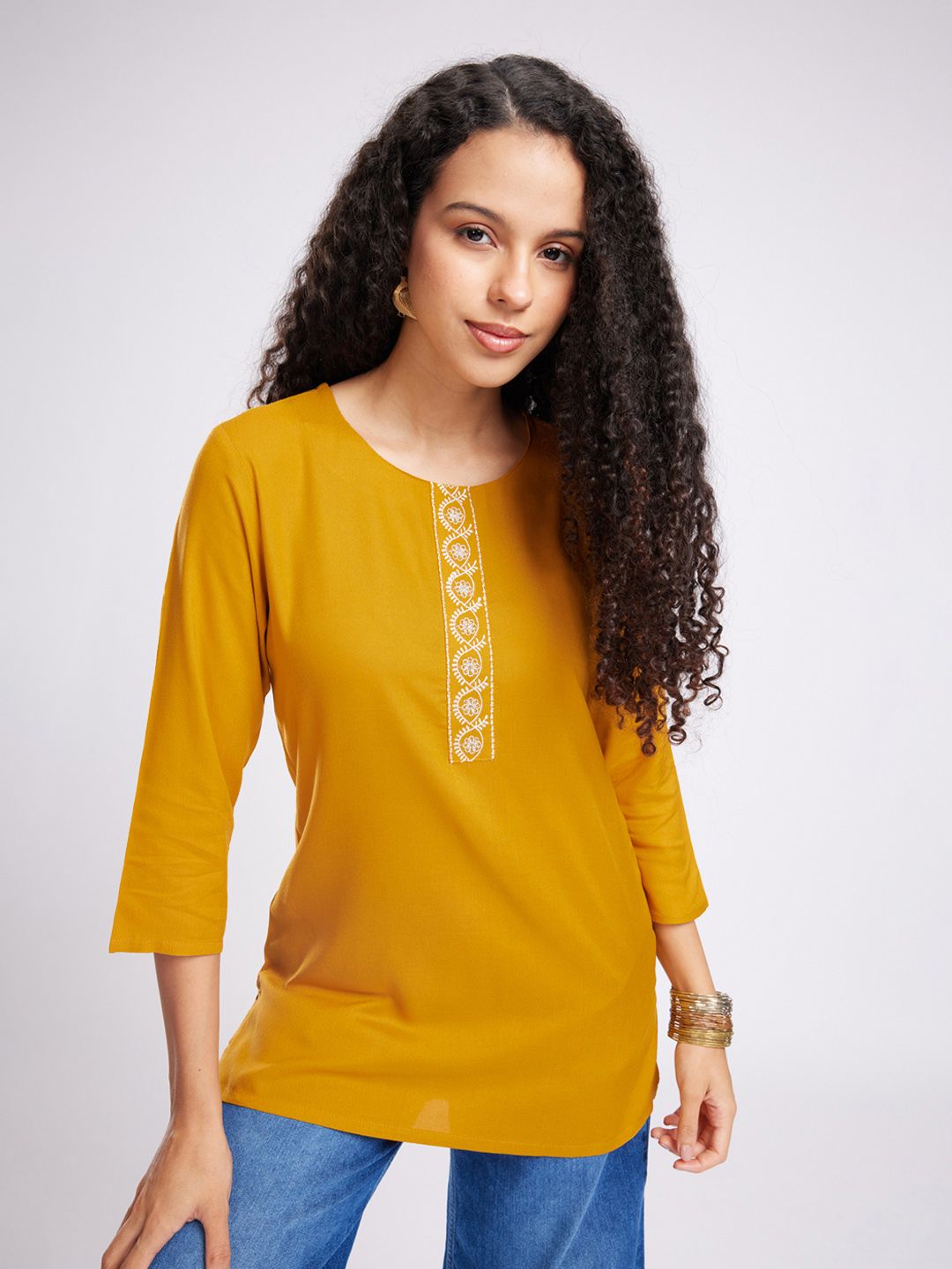 Anouk Rustic Floral Zari Embroidered Straight Kurti