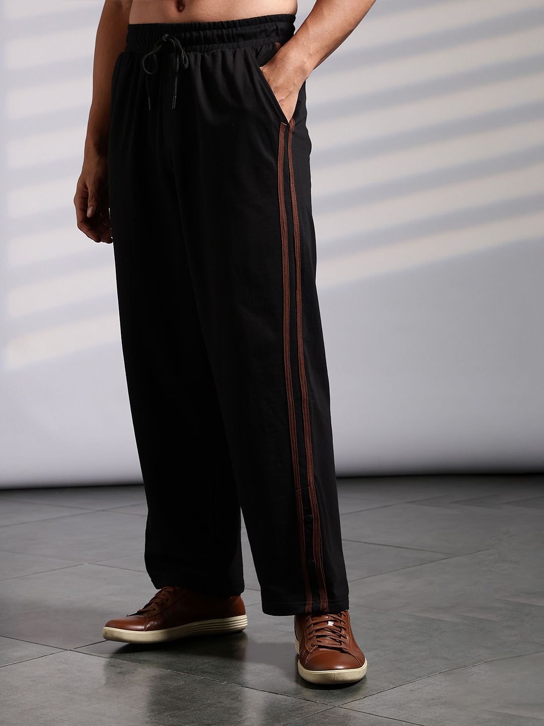 Eszett Men Cotton High-Rise Jogger Trousers
