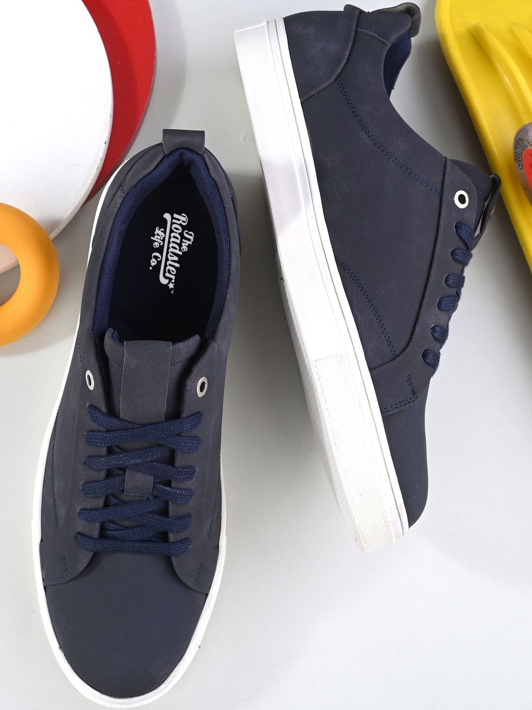 Roadster Men Lace-Ups Sneakers