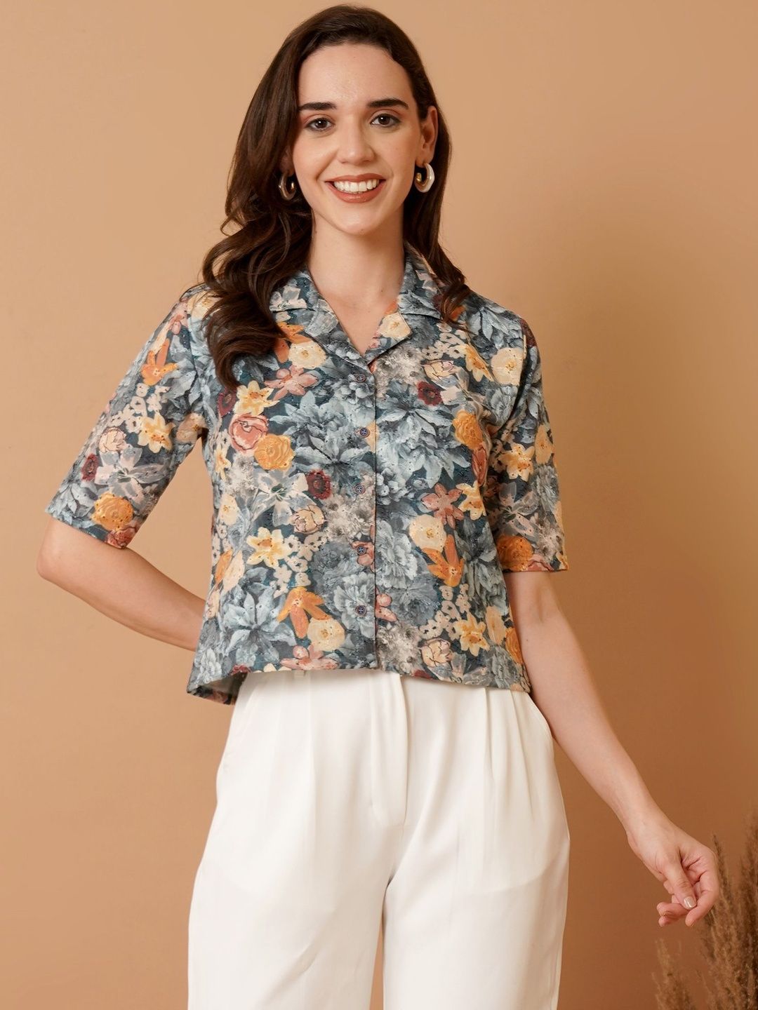 Tviksha Fashion Floral Printed Schiffli Lapel Collar Crop Top