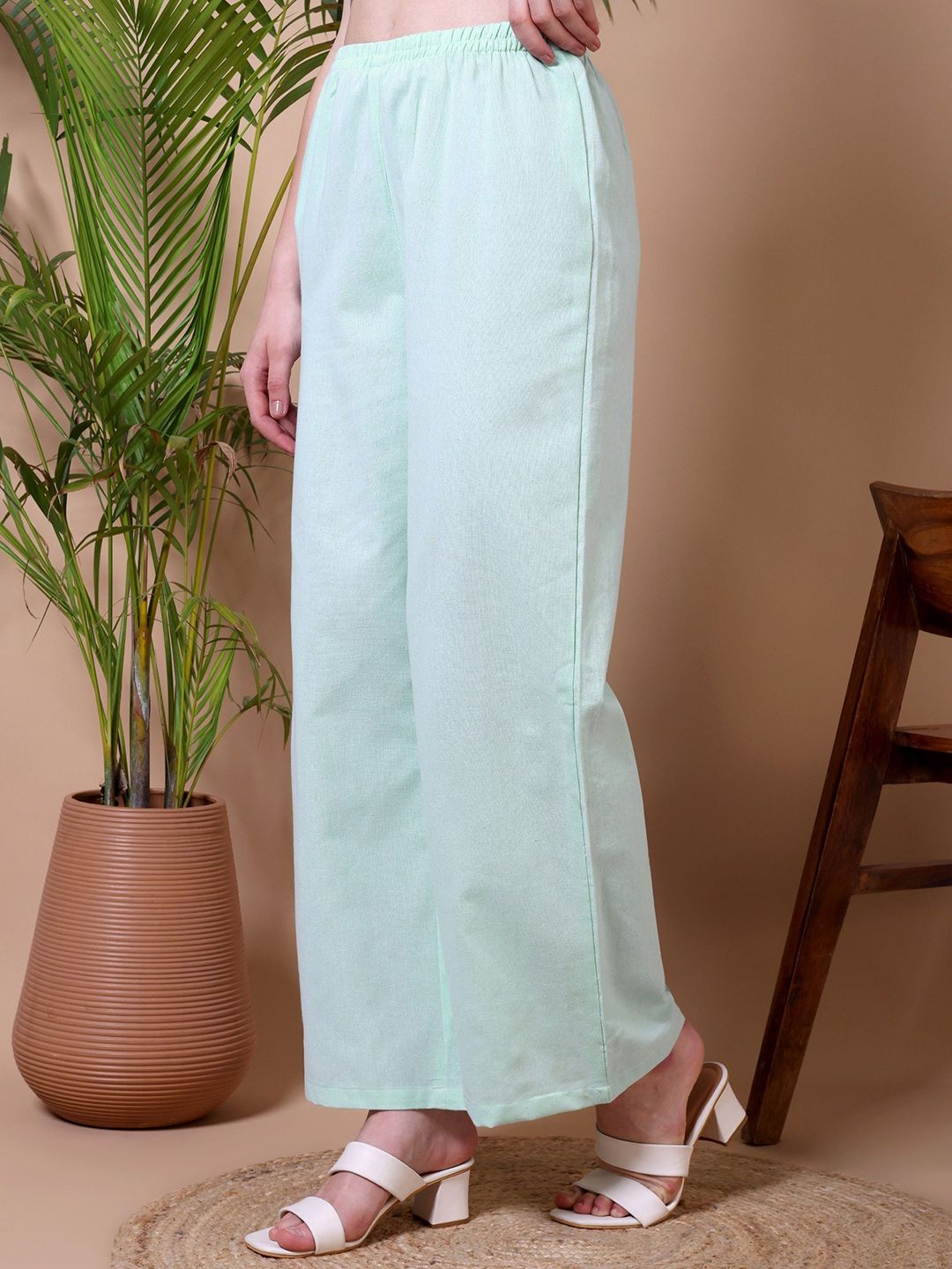 Ameerah Women Original Flared Mid-Rise Trouser