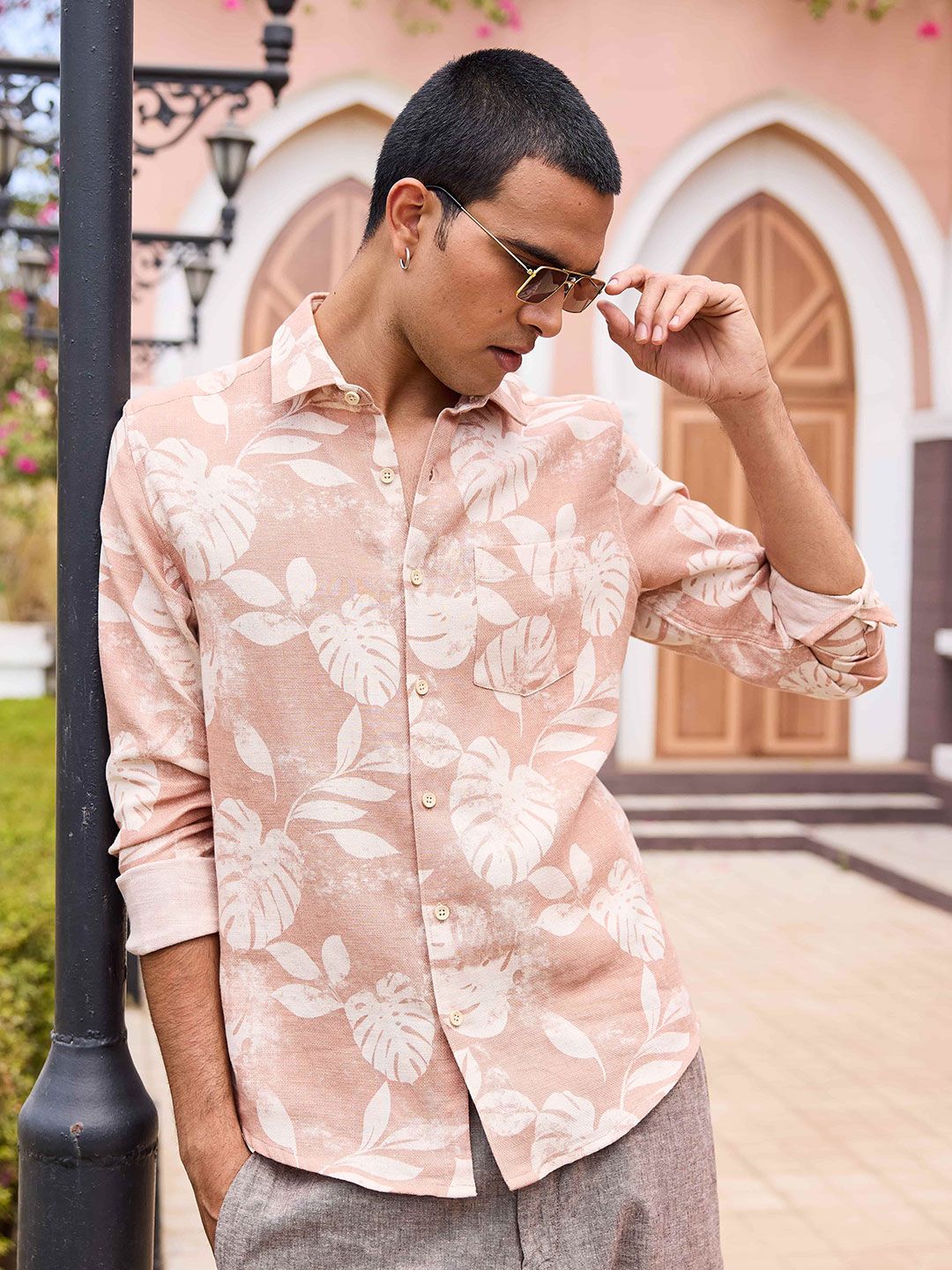 VASTRADO Men Classic Slim Fit Floral Printed Spread Collar Cotton Casual Shirt