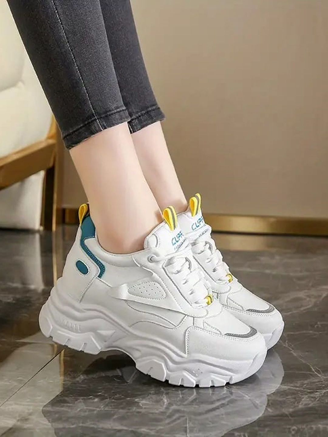GSTM Girls Colourblocked Round Toe Lace-Ups Sneakers Shoes