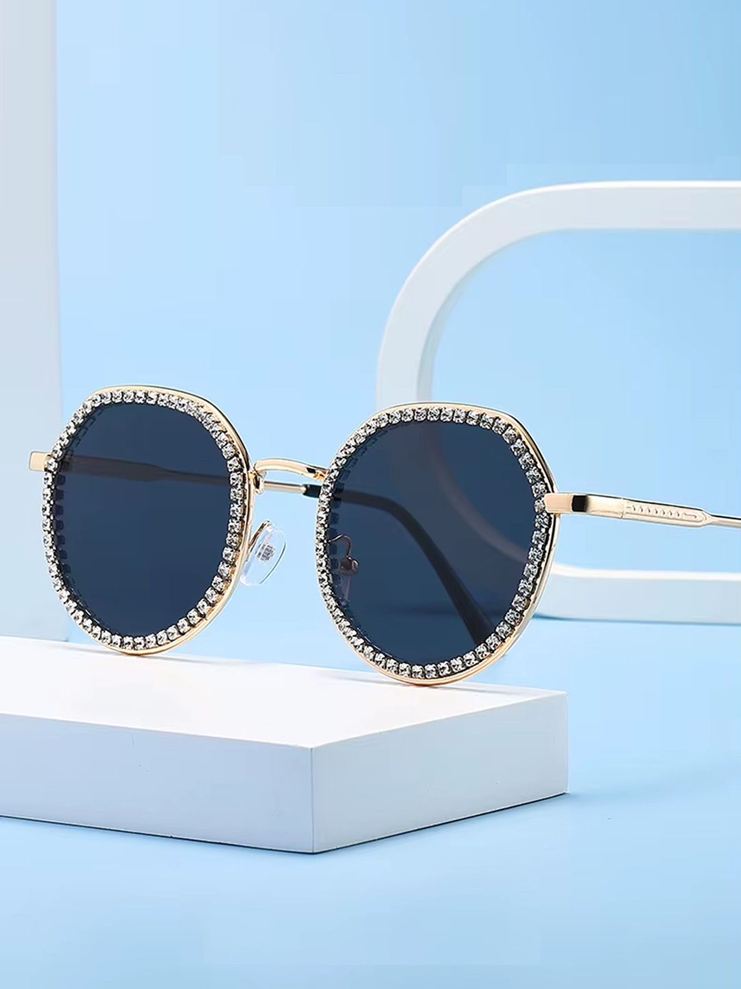 AUGEN Women Round Sunglasses with UV Protected Lens VI-SG-270-C2