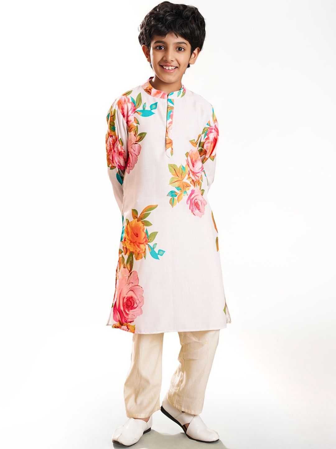 Bittu By Bhama Boys Floral Printed Regular Kurta with Pyjamas