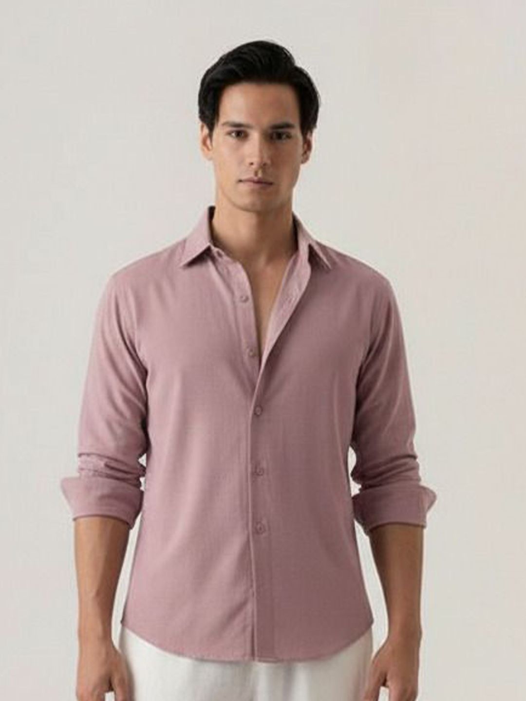 VEYTRO Men Solid Spread Collar Casual Regular Fit Shirt
