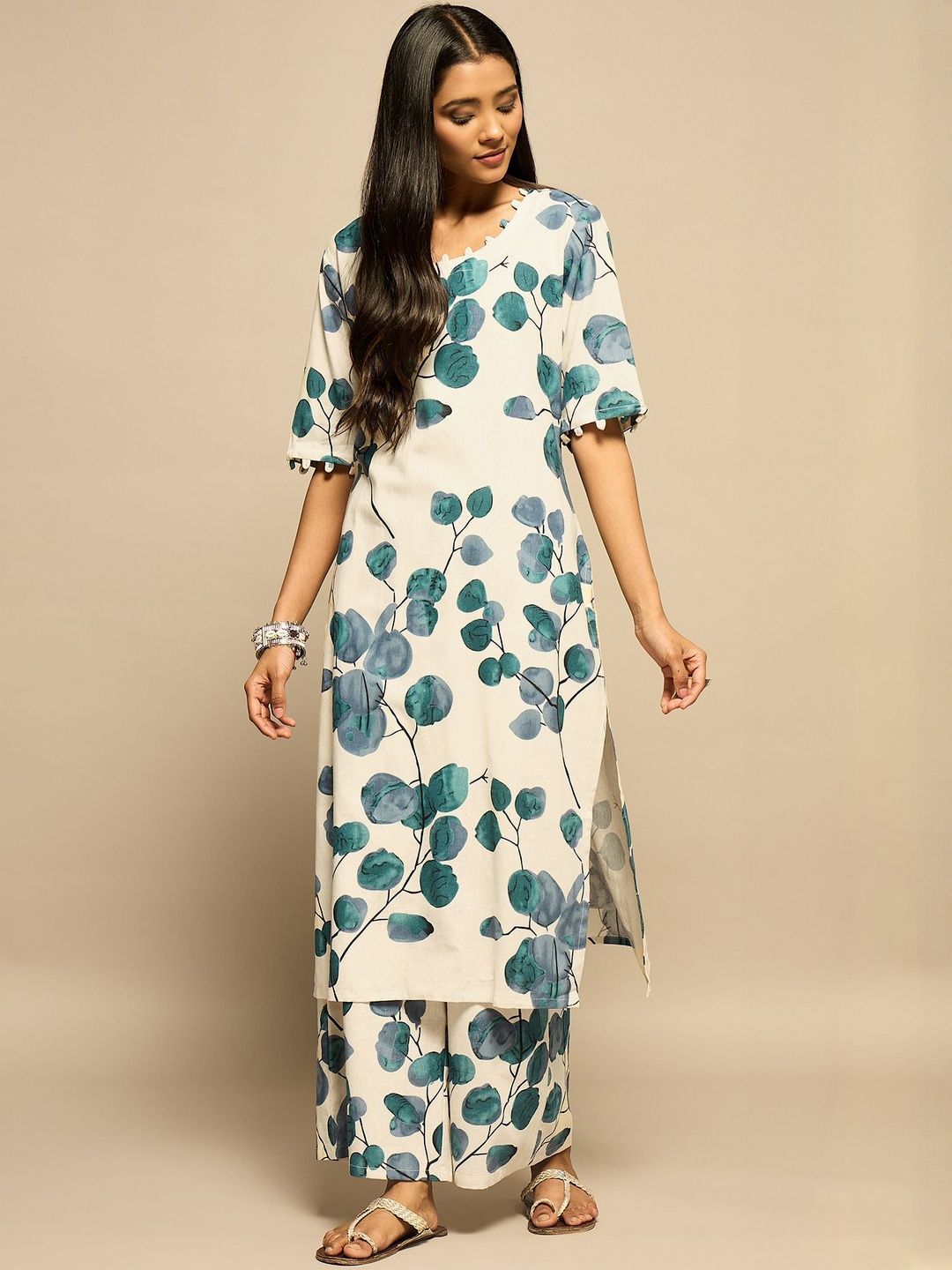 Anouk Rustic Floral Printed Round Neck Straight Kurta With Trousers