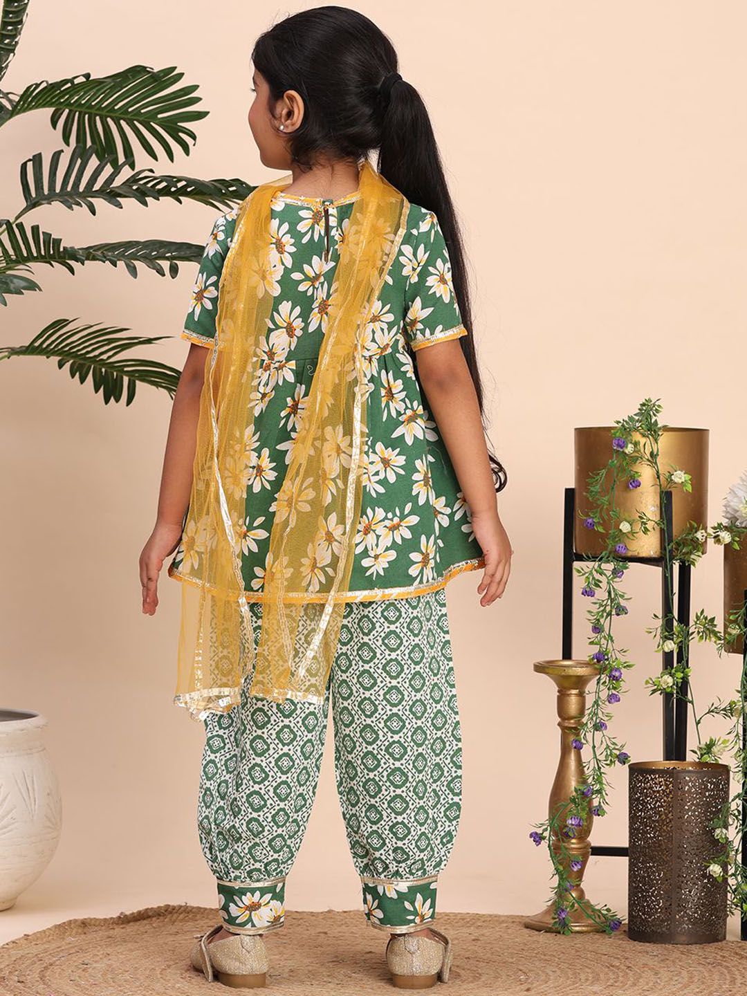 Girls Floral Printed V-Neck Gotta Patti Kurta With Salwar & Dupatta 5