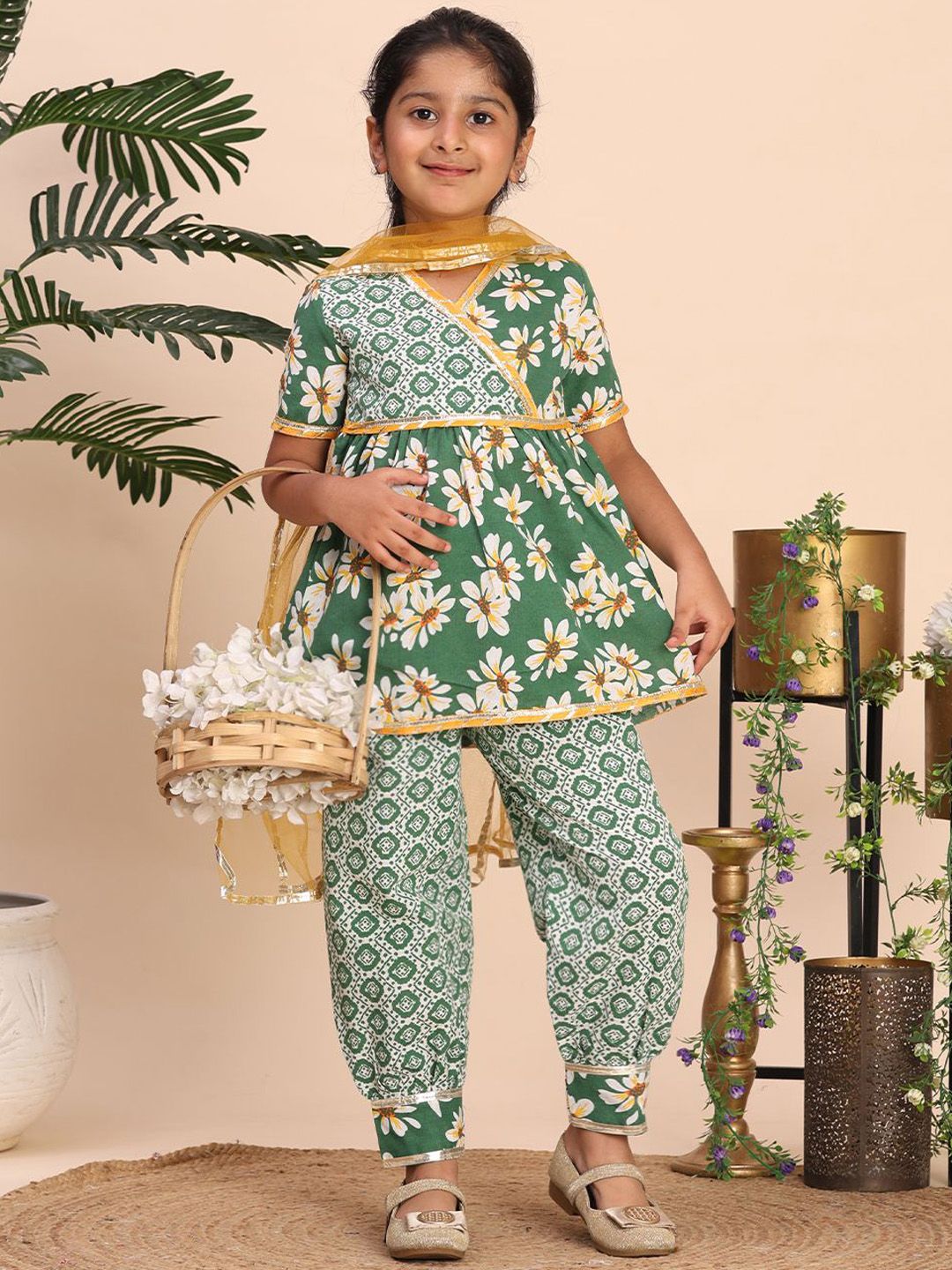 Girls Floral Printed V-Neck Gotta Patti Kurta With Salwar & Dupatta 6