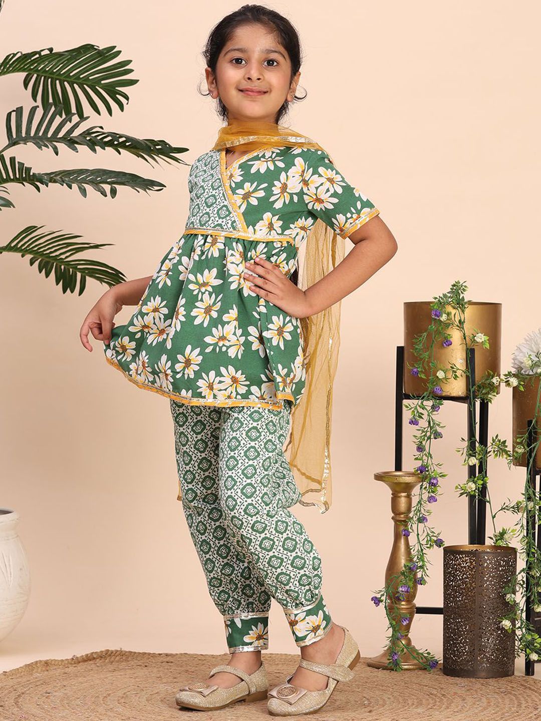 Girls Floral Printed V-Neck Gotta Patti Kurta With Salwar & Dupatta 4