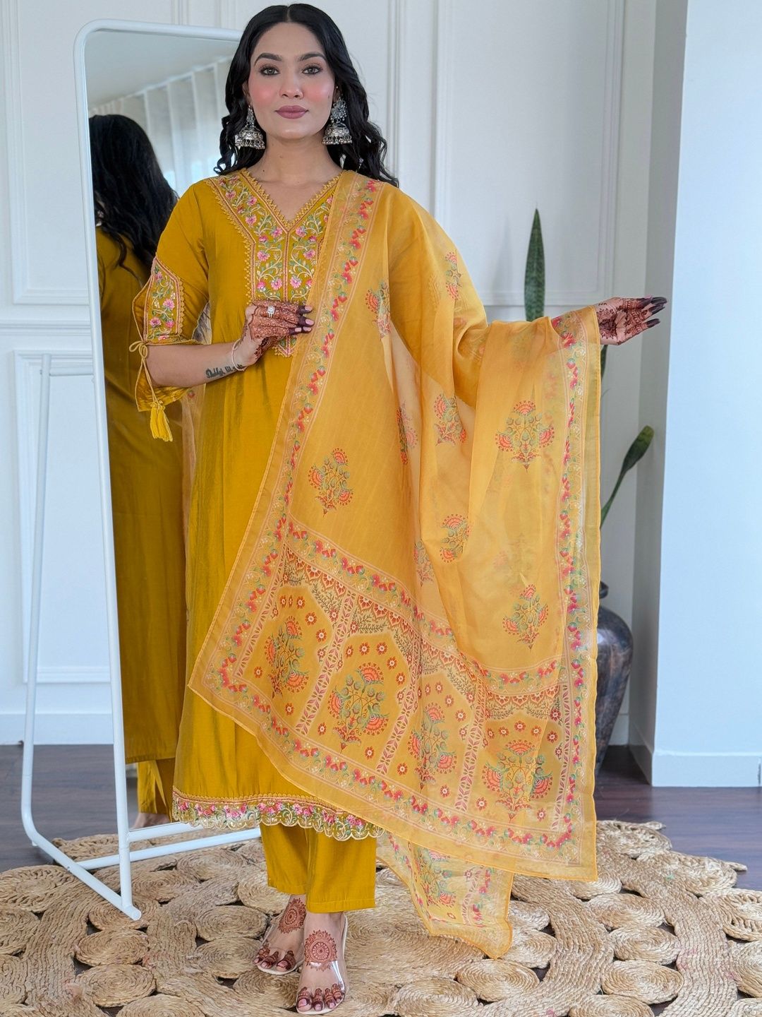 Vaidehi Fashion Women Ethnic Motifs Embroidered Thread Work Kurta with Trousers & Dupatta