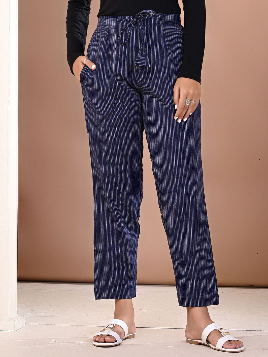 KANNAHI Women Pure Cotton Kantha Dobby Dyed Pleated Trousers