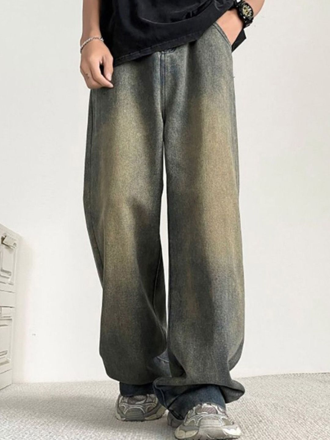 KPOP Men Wide Leg Mid-Rise Heavy Fade Jeans