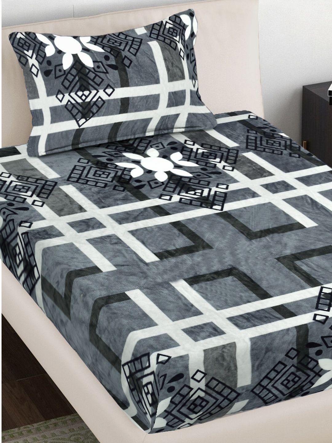Buy Myntra Elegant Homes Grey & White Geometric 300 TC Single Bedsheet With 1 Pillow Covers -  - Home for Unisex