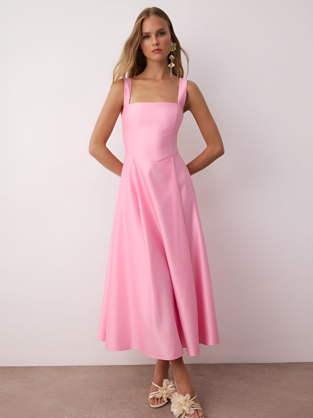 Trendyol Women Solid Sleeveless Fit & Flare Midi Dress