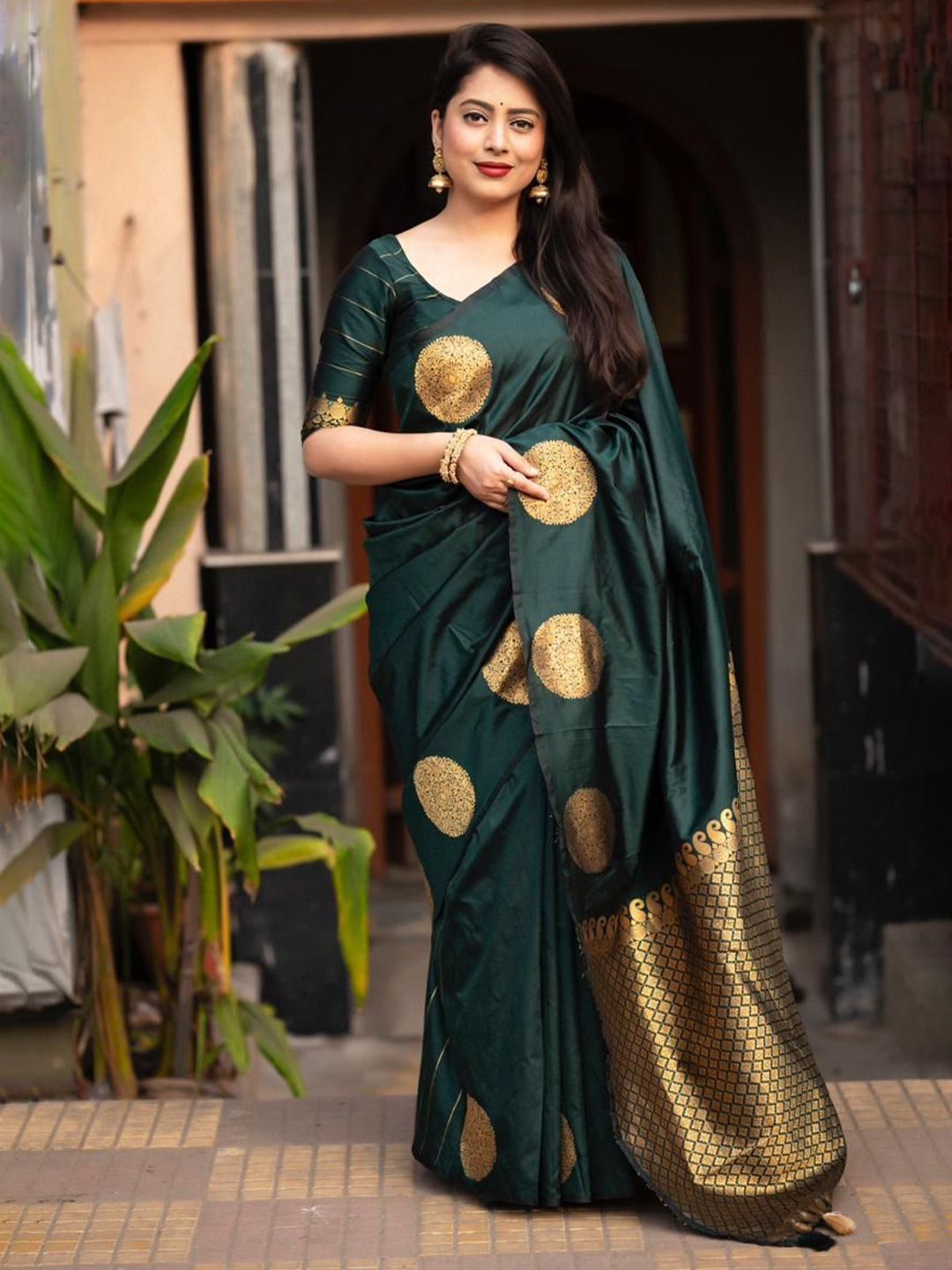 PHEASANT Woven Design Zari Banarasi Saree