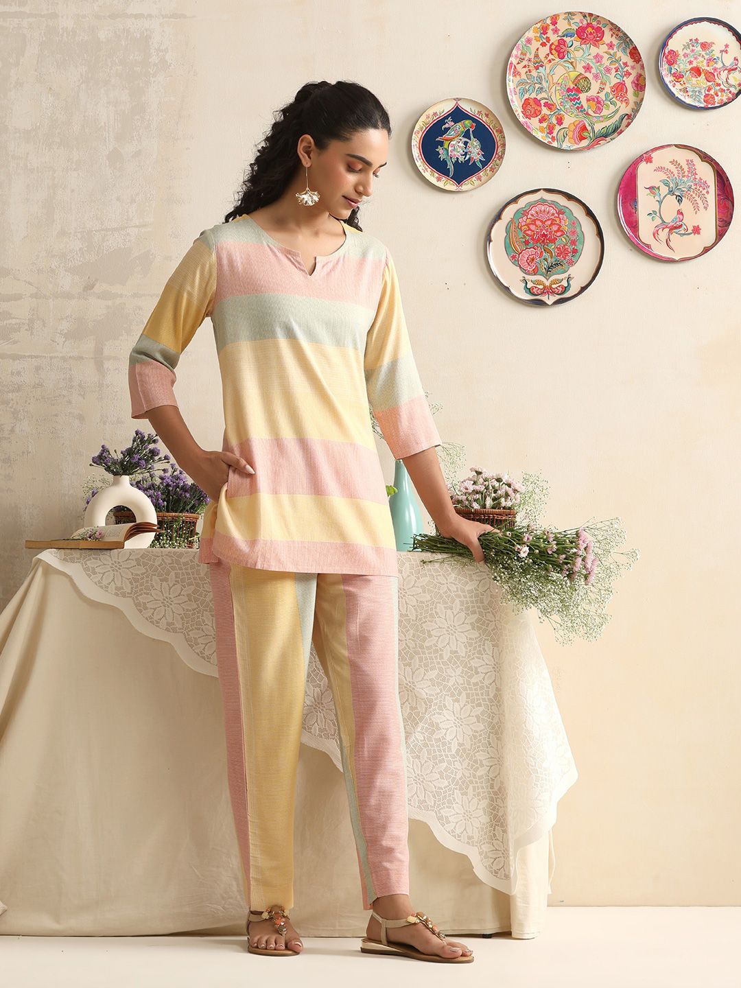 Khushal K Colourblocked Notch Neck Pure Cotton Tunic With Trouser