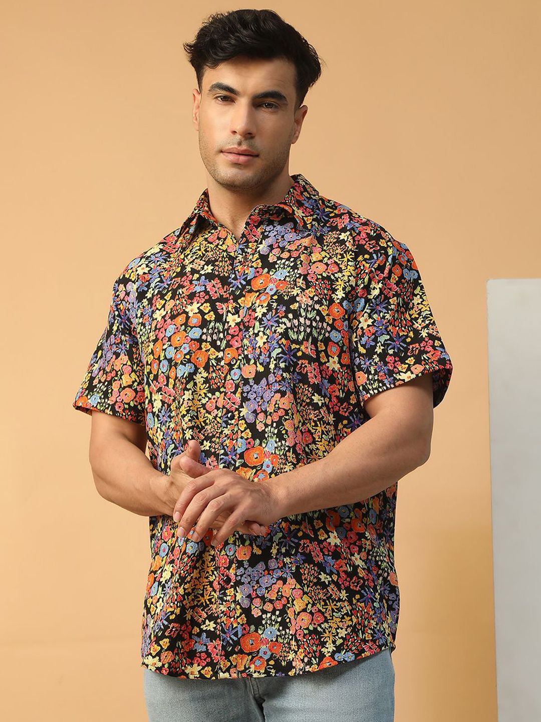 Oxolloxo Men Relaxed Oversized Fit Floral Printed Spread Collar Casual Shirt