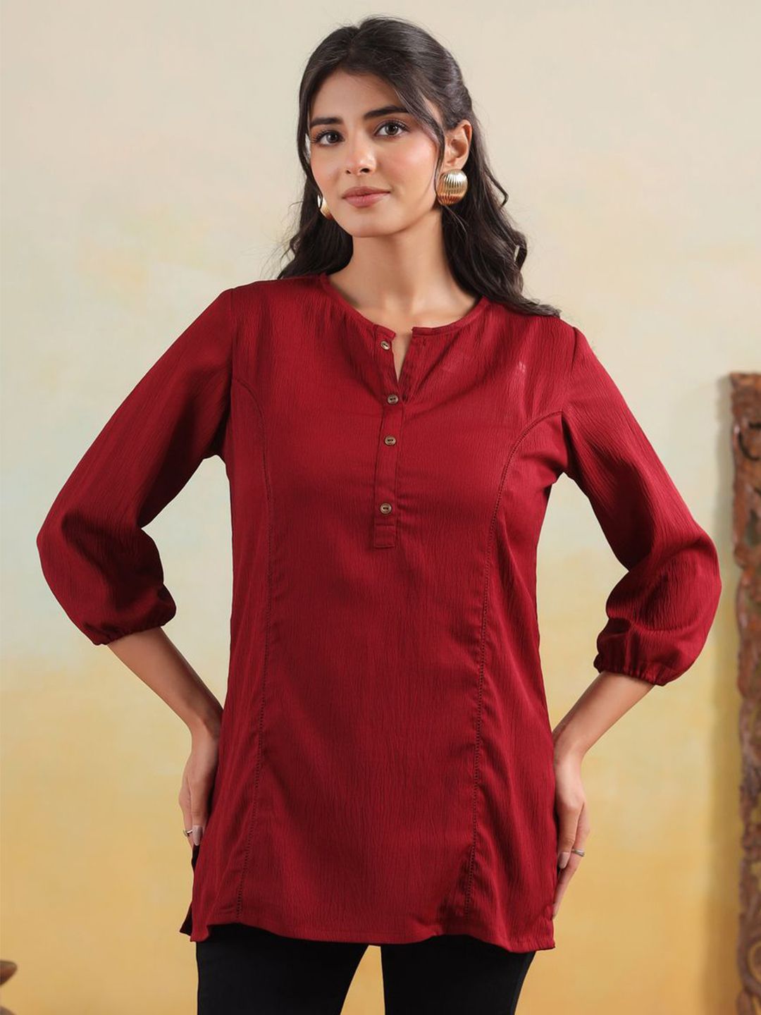 Neemiya  Women Maroon Solid Poly Crepe Short Kurti