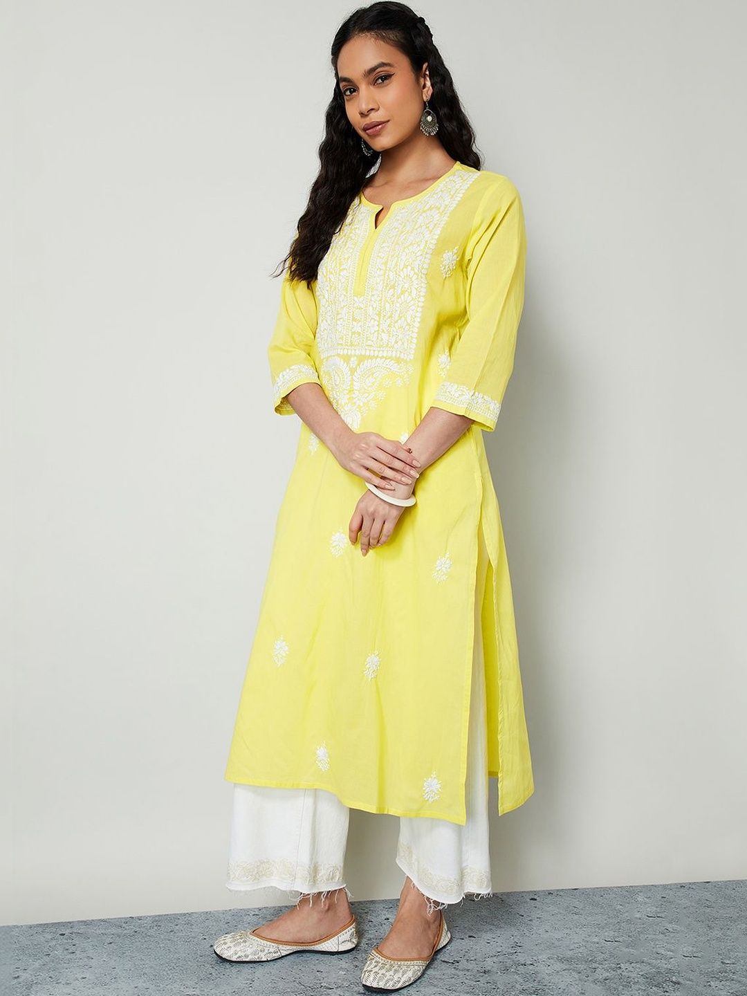 Melange by Lifestyle Women Embroidered Mandarin Collar Regular Sleeves Kurta