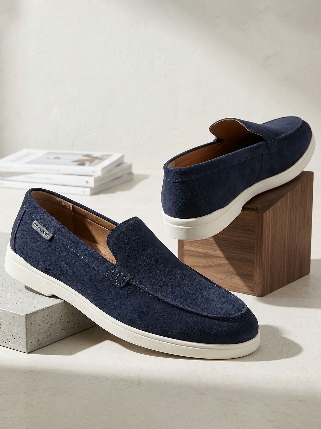 Rockport Men Suede Round Toe Slip-On Loafers