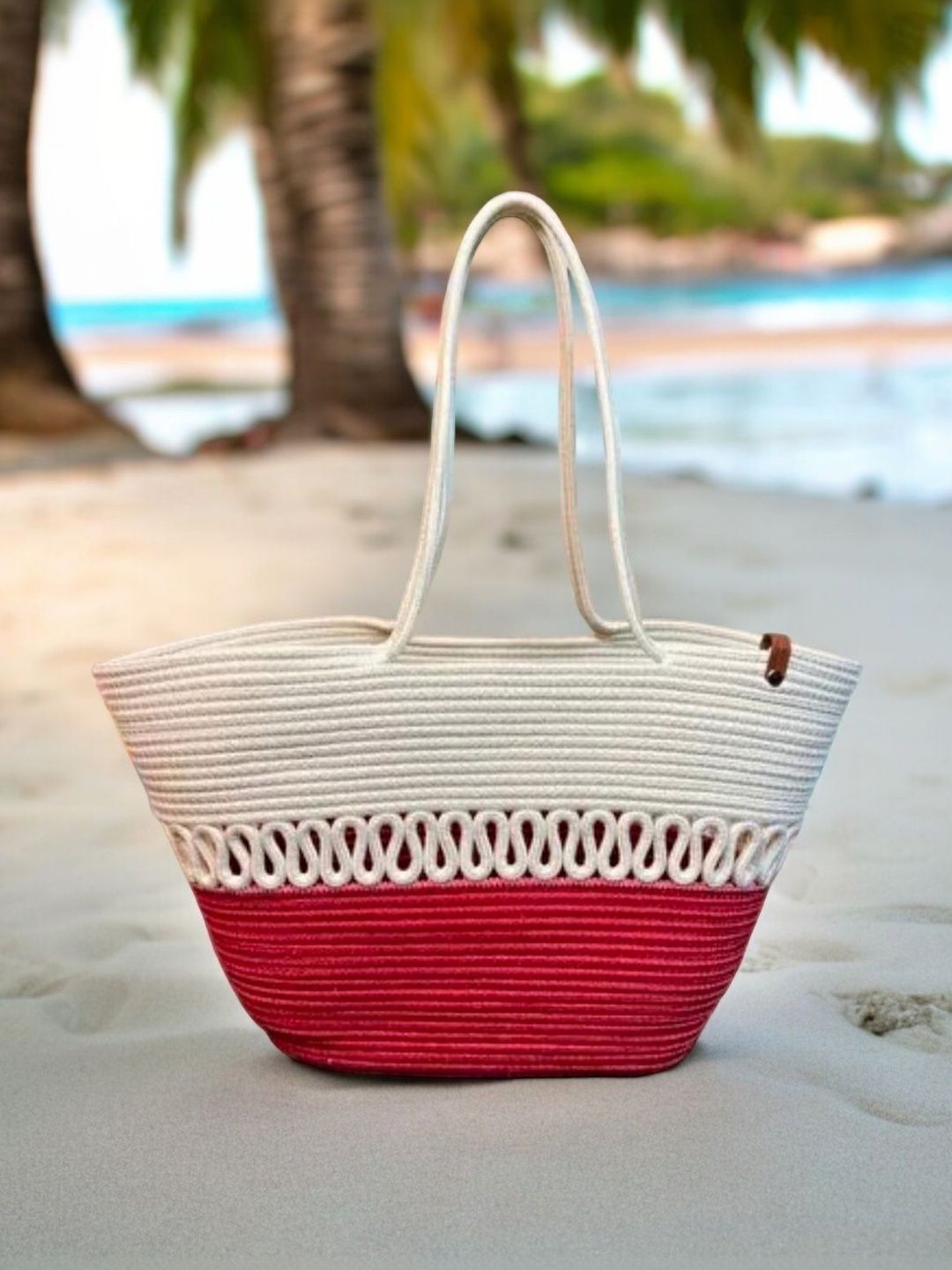 DYARCHY Textured Tote Bag