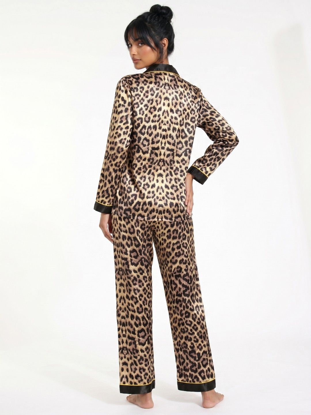 Printed Lapel Collar Night Suit 3