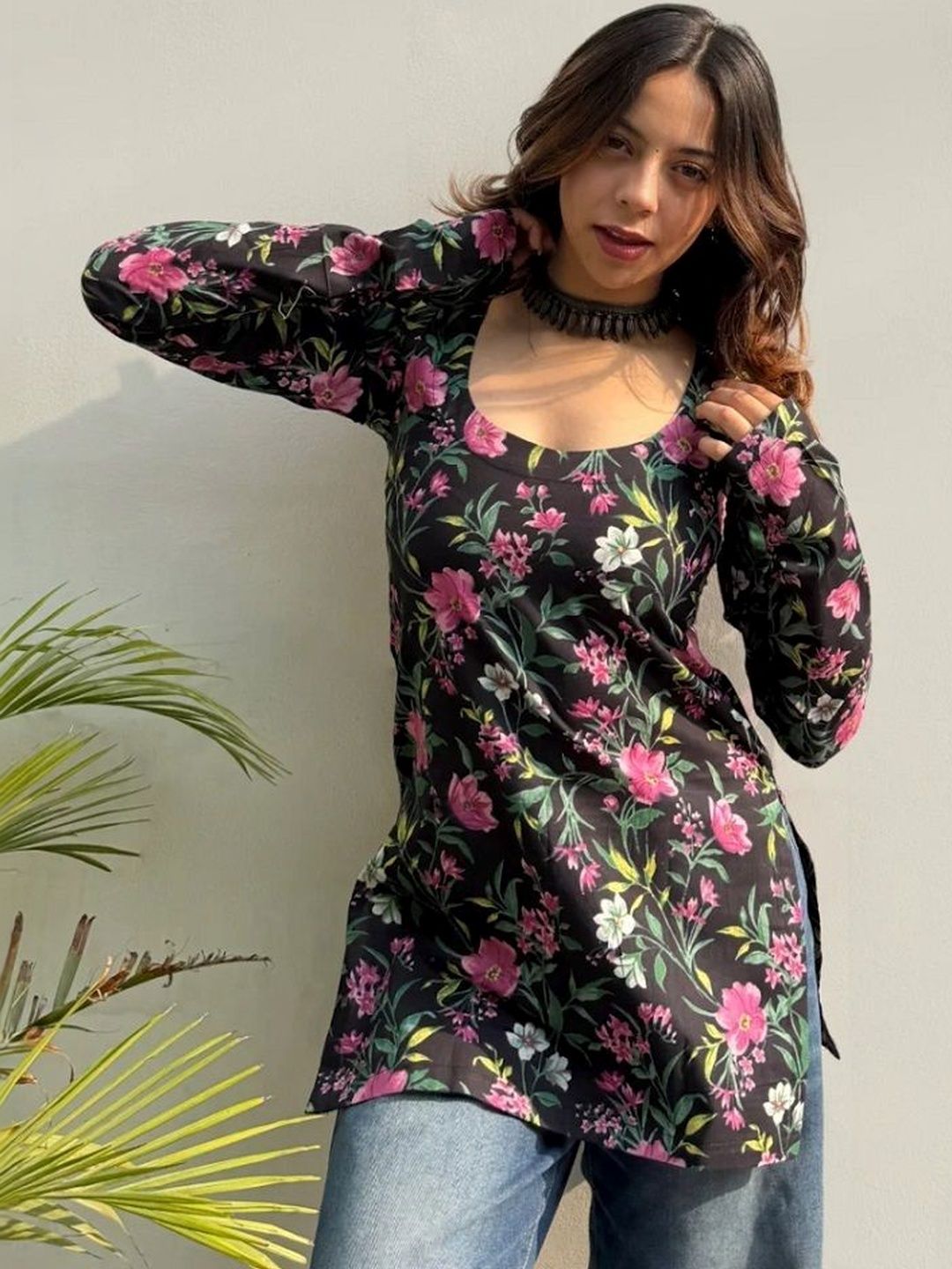 SAANVRA Floral Printed Square Neck Pure Cotton Blend Kurti