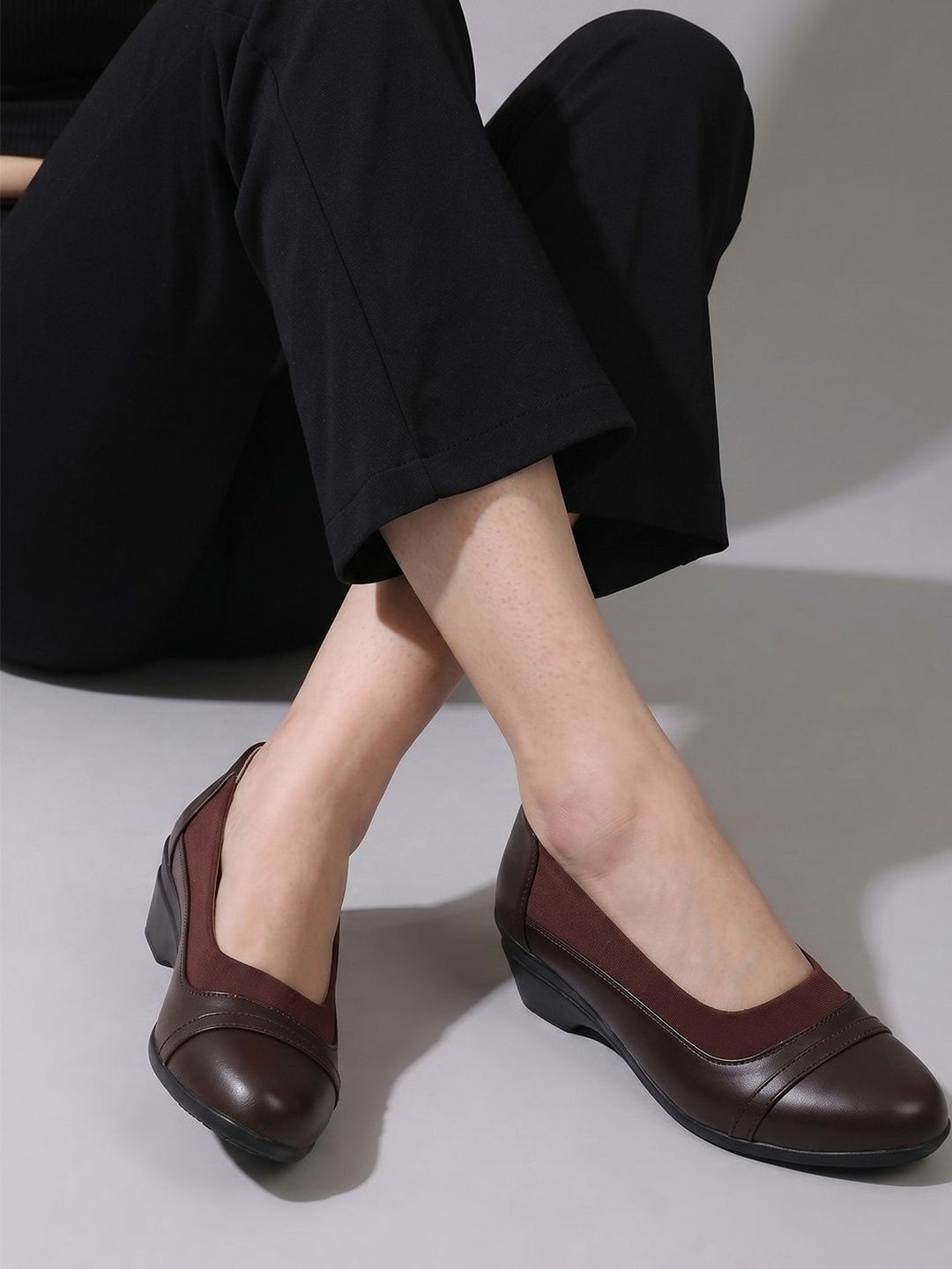 Denill Round Toe Slip-On Ballerinas