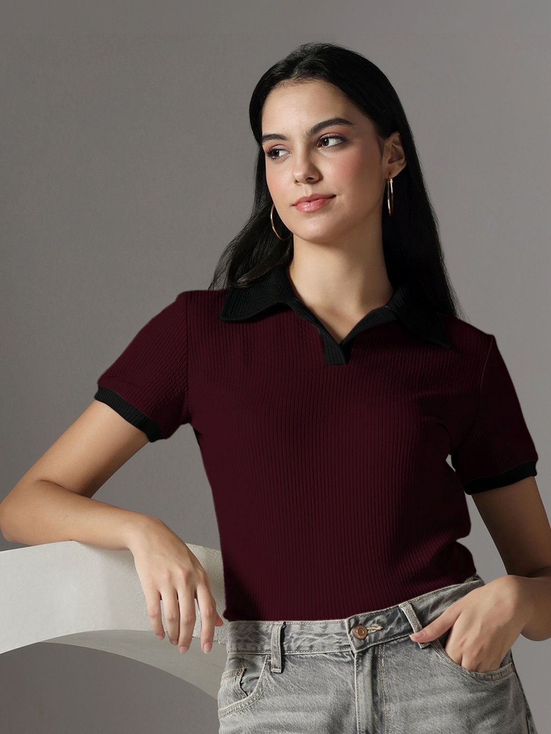 Short Sleeve Maroon Collar Top