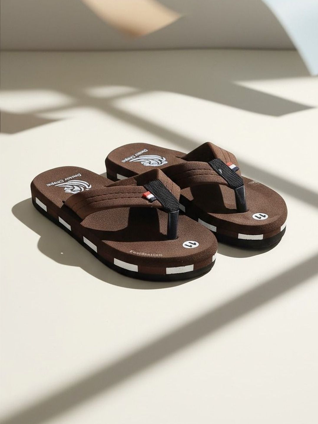FootStation Unisex Kids Colourblocked Thong Flip-Flops