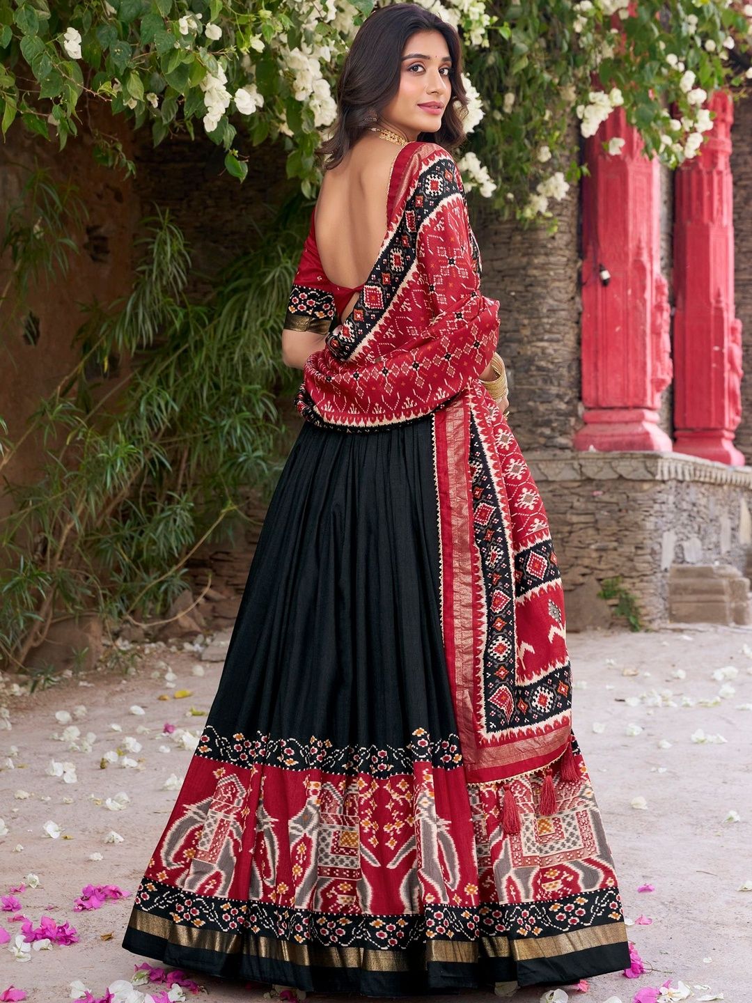 Printed V-Neck Flared Lehenga Choli 4