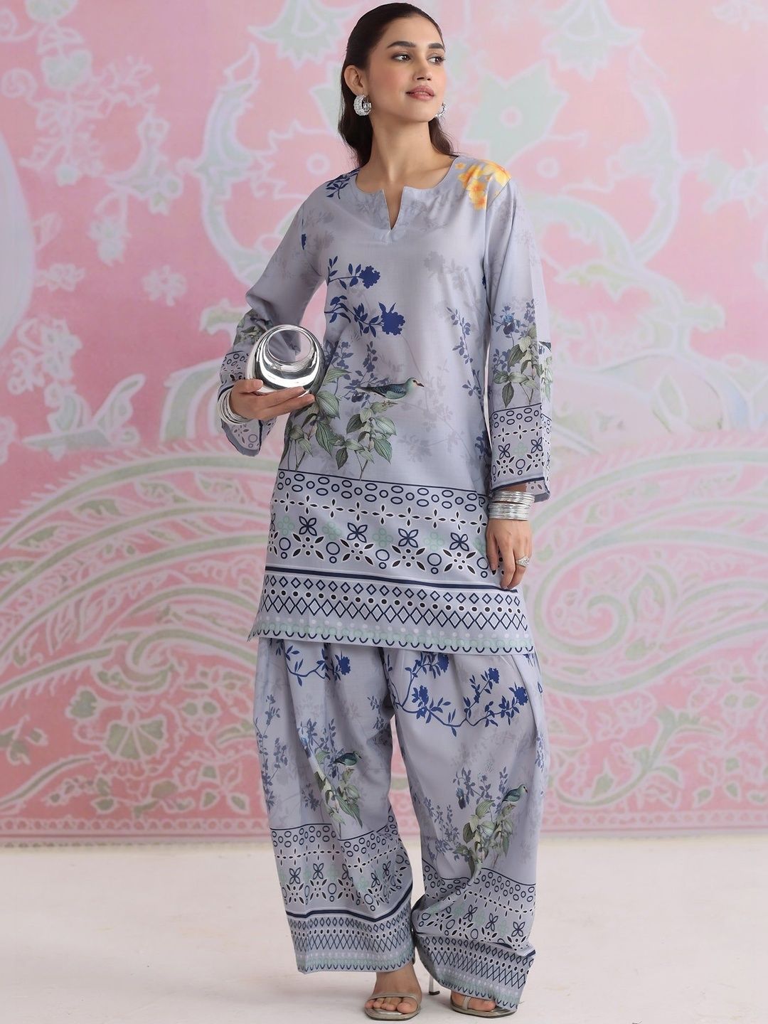 HOUSE OF KARI Floral Printed Kurta Trouser Set